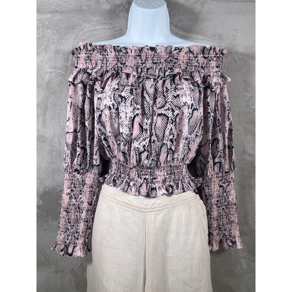 Elliatt Off Shoulder Crop Blouse Womens Size Small Pink Snake Print Smocked Top